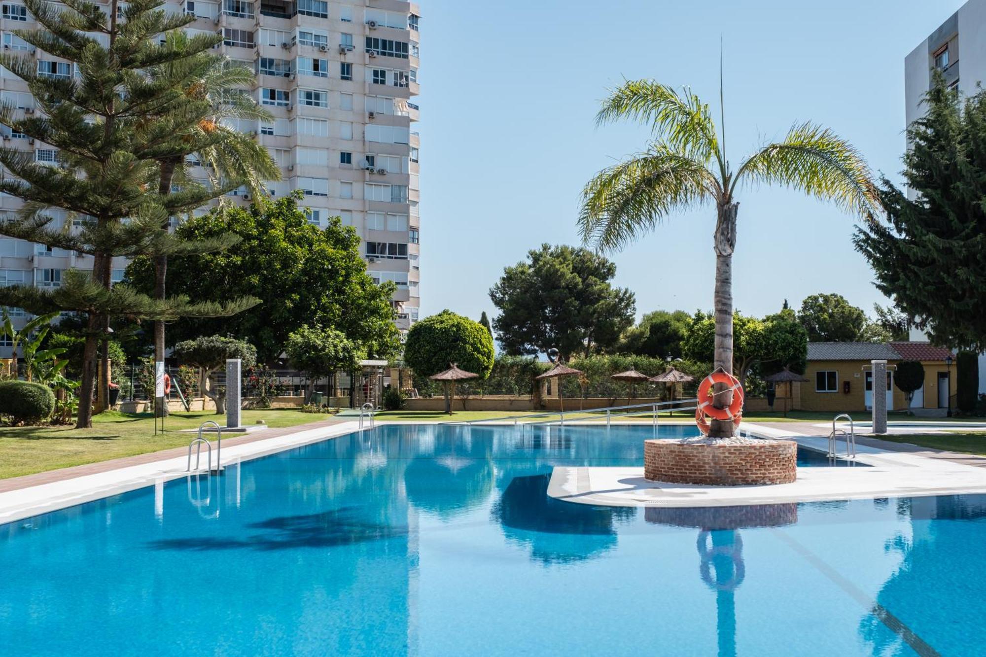 Col3 - Wifi, Smart Tv, Piscina, 900 Metros Playa, La Colina Apartament Torremolinos